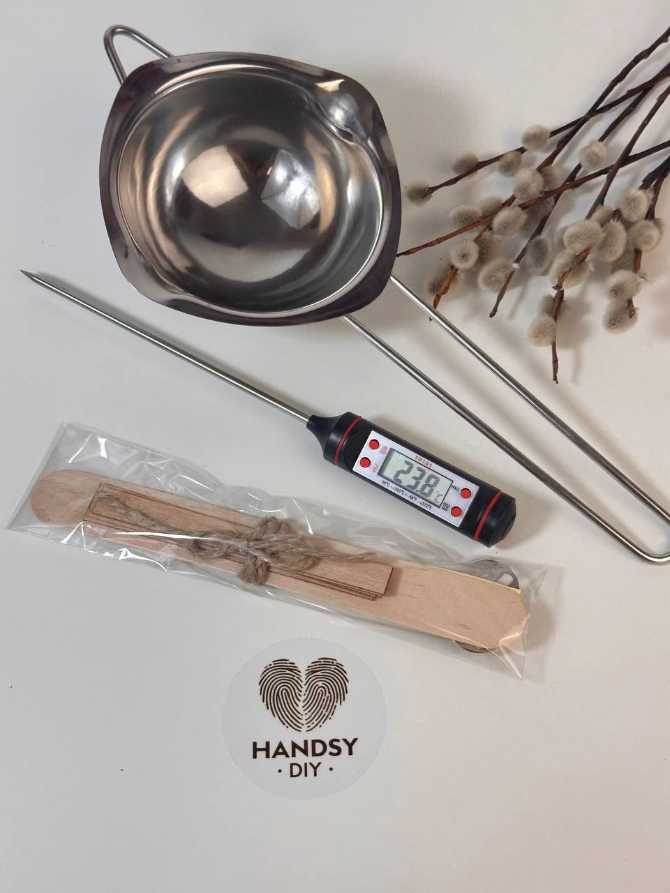 Handsy DIY | 2w1 Zestaw Glow Together DIY – 2 świece sojowe 150 ml + belgijska czekolada | Elegancki prezent dla par lub na self-care